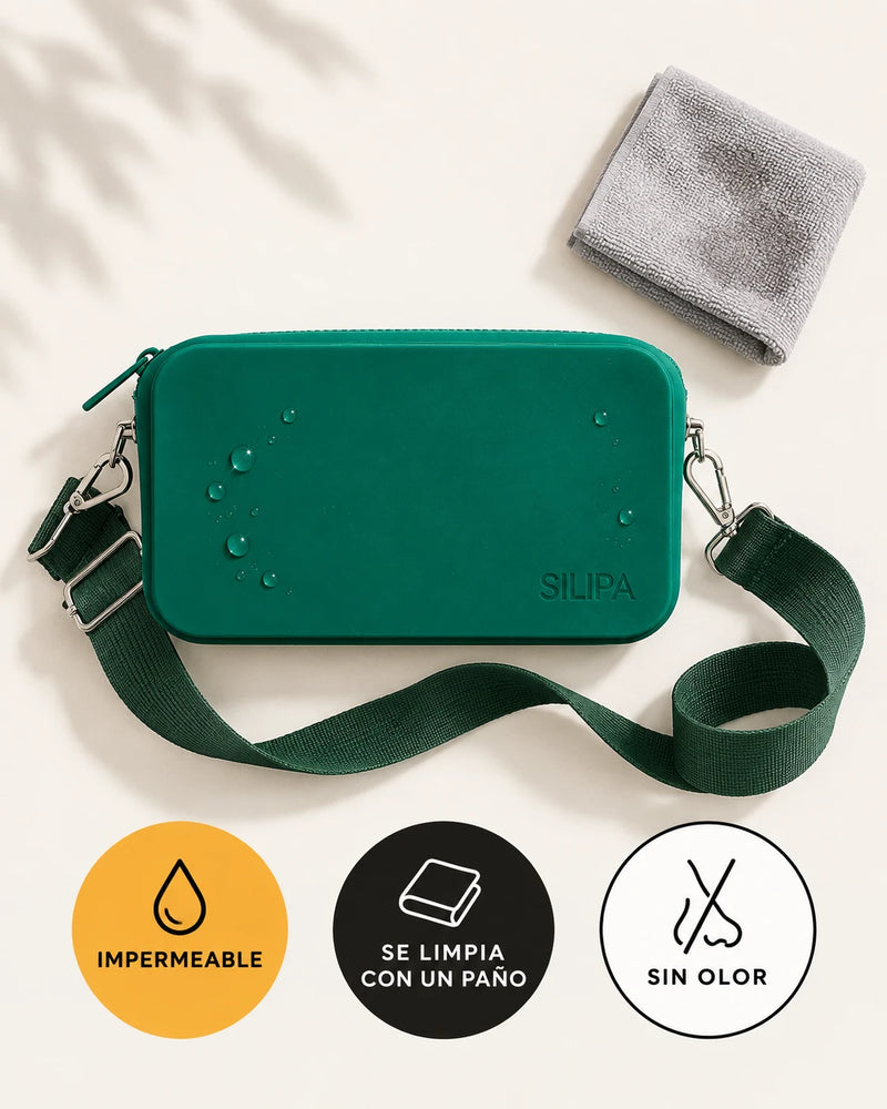 Cartera verde con gotas de agua y un paño: impermeable, se limpia con un paño y sin olor